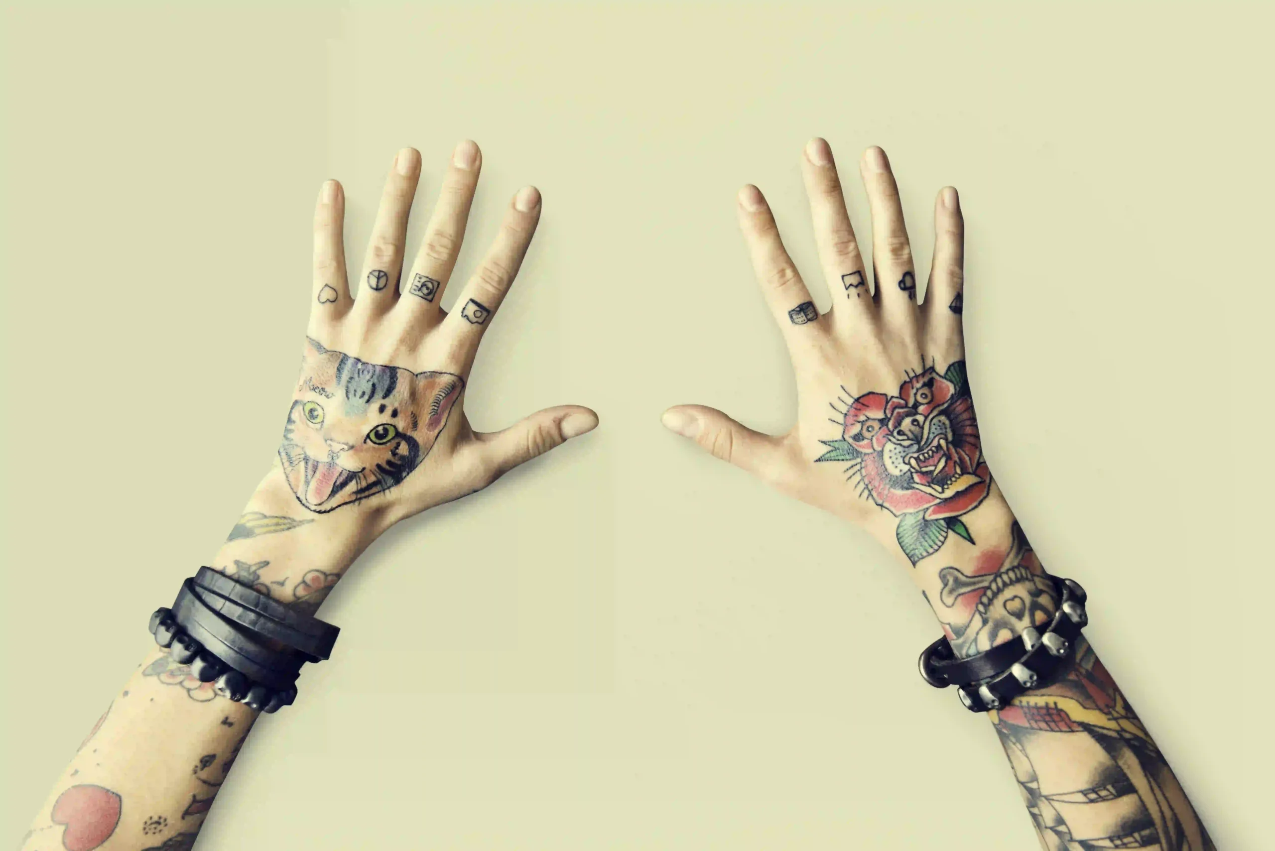 Tattoo on finger women style